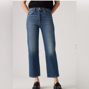 Levi’s Ribcage Straight Ankle Jeans size 30